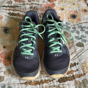 Under Armour Bluish Gray Athletic Shoes with Breathable Mesh
